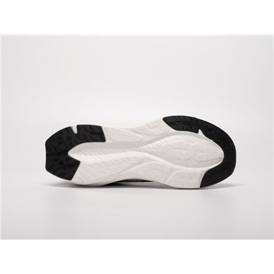 Кроссовки Asics Novablast 3