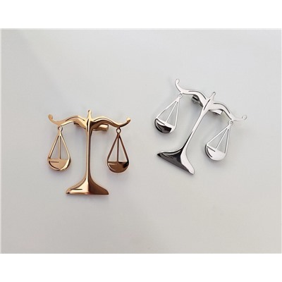 Брошь из стали