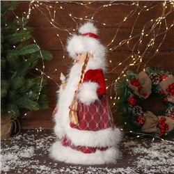 Снегурочка под ёлку «Зимнее волшебство. В пушистой шубке, с фонариком» двигается, с подсветкой, 40 см, красный