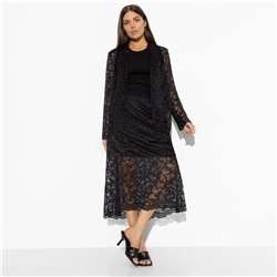 Юбка из кружева на подкладе, Икона бунта