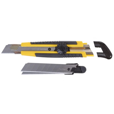 Нож канцелярский 18 мм "Мастер" прорезиненный корпус 2 запасн. лезвия в блистере (081773) Хатбер