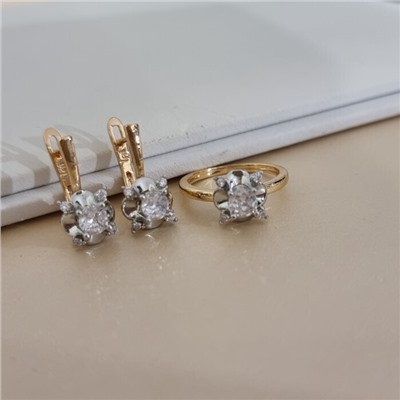 Комплект ювелирной бижутерии коллекция "Дубай" серьги и кольцо 18 р, покрытие позолота, вставка: фианиты и цирконы, цвет: прозрачный, арт.217.514-18