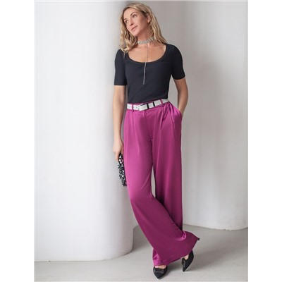 Футболка из трикотажа в широкий рубчик