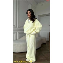 Спортивный костюм #23040045