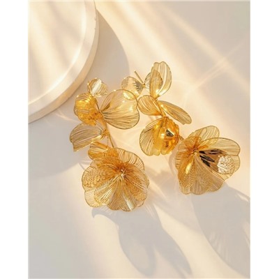 Стильные серьги