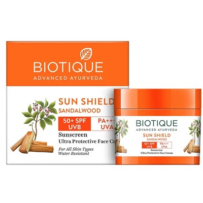 Biotique Sandalwood 50+ SPF UVA/UVB Sunscreen Ultra Soothing Face Cream / Биотик Сандаловое Дерево Солнцезащитный и Успокаивающий Крем 50+ SPF 50 г