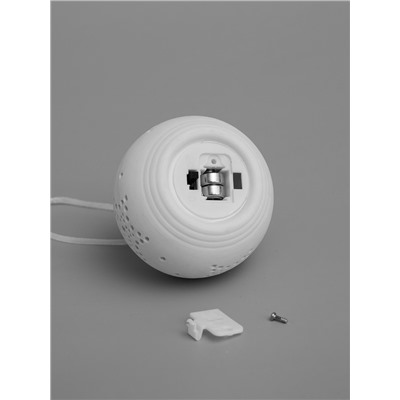 Ёлочный шар «Звёздочки», 6.9×6.9×5.9 см, 1 LED, керамика, от батареек LR44×2, свечение тёплое белое