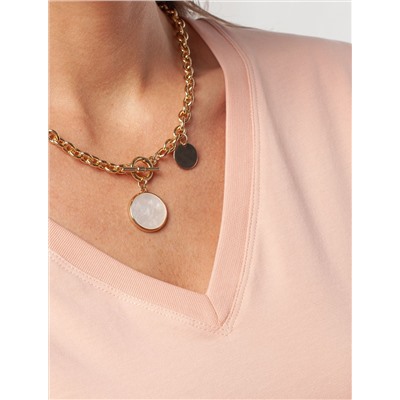 Футболка из премиального хлопка с V-образным вырезом