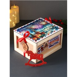 Коробка-посылка подарочная «С Новым годом», с подвеской лошадкой, ящик упаковочный, 21×17.2×12.5 см