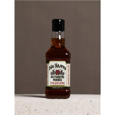 Подарочный набор новогодний «На удачу в Новом году»: гель для душа во флаконе виски 250 мл, аромат терпкого парфюма, платок в форме сигары