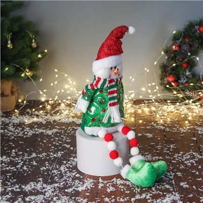 Игрушка мягкая «Снеговик в сияющем костюме и шарфике» 49×19 см, красно-зелёный