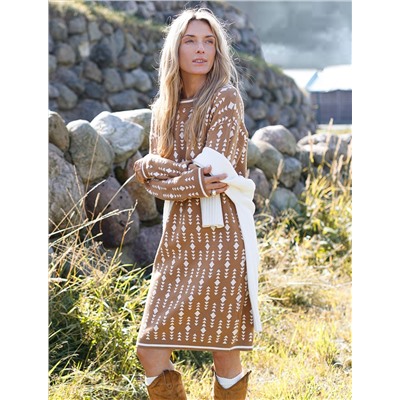 Платье жаккардовой вязки с кашемиром