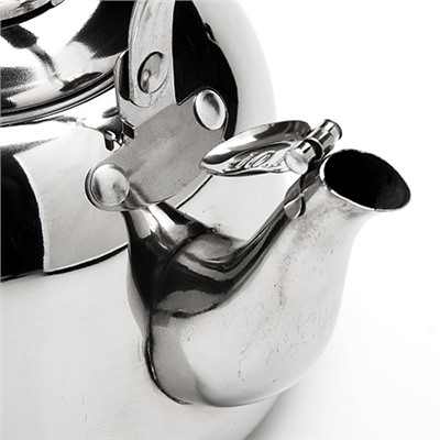 23512 Заварник литой 1,5л с/сит с/свистк. МВ (х24)