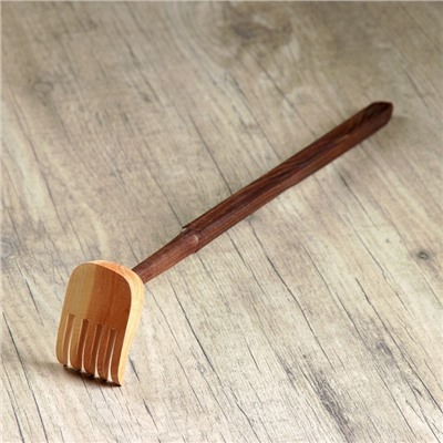 Чесалка-массажёр для спины, 37 см, можжевельник