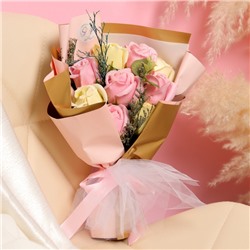 УЦЕНКА Набор из 9 премиальных роз, белые и розовые с коробкой