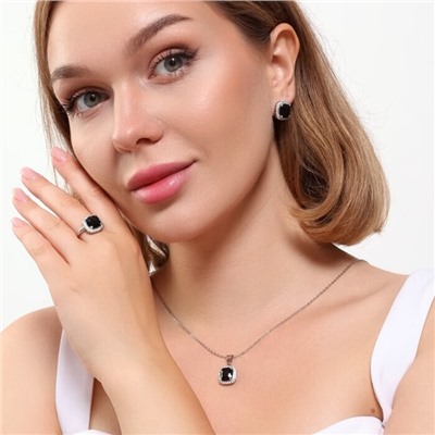 Комплект ювелирная бижутерия серьги, кулон и кольцо 18 р, покрытие: посеребрение, вставка: фианит, цвет: черный и прозрачный, арт.313.105-18