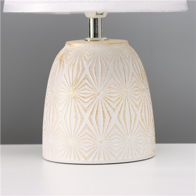 Лампа настольная «Калейдоскоп» 1×40 Вт Е14 белый 20×20×34 см