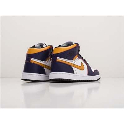 Кроссовки Nike Air Jordan 1 Mid
