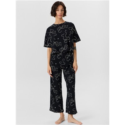 КОМПЛЕКТ ЖЕНСКИЙ (ФУТБОЛКА, БРИДЖИ) 592444