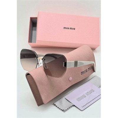 Женские солнцезащитные очки #22944685