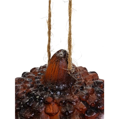 Садовая фигура из полистоуна, «Белка на жёлуде», подвесная, 17×17×8 см