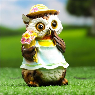 Садовая фигура из полистоуна «Филин в шляпке с букетом», 10×9.5×15 см