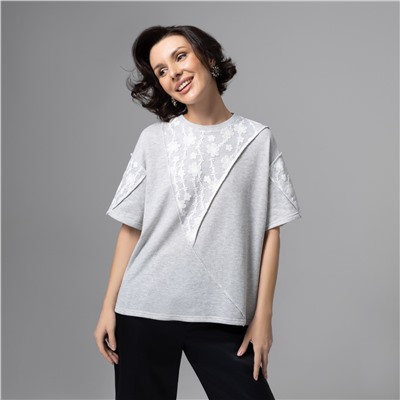 Футболка с кружевным декором, Рискованный тренд