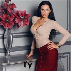 Кофта декольте