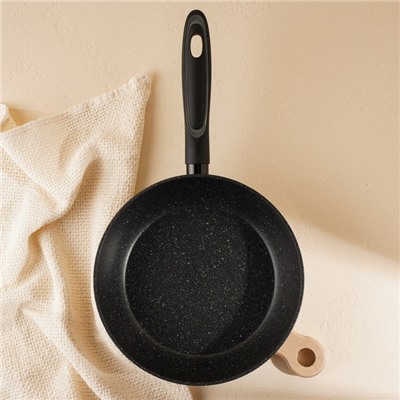 Сковорода с высоким бортом SL Home, d=24 см, h=6.3 см, антипригарное покрытие, индукция, кованый алюминий, чёрная