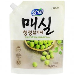 LION CHARM Green Средство для мытья посуды, овощей и фруктов (Японский абрикос) 1000 г