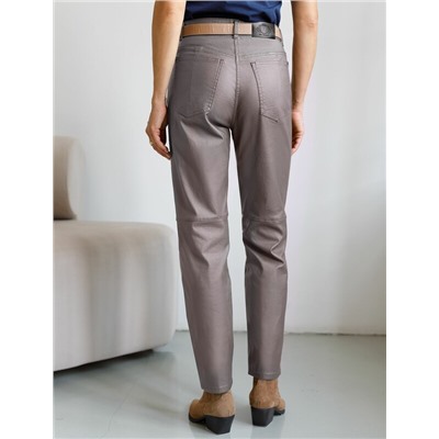 Брюки mom fit из эластичного хлопка с покрытием под кожу