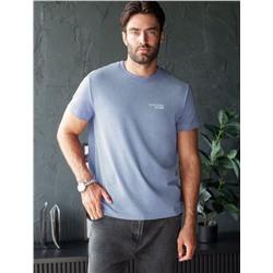 Футболка полуприлегающего кроя с принтом из премиального хлопка