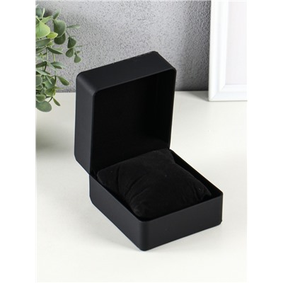 Шкатулка для часов 1 отделение «Чёрная с белой строчкой», матовая, 7.5×11×10.3 см