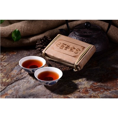 Чай чёрный китайский выдержанный «Шу Пуэр Bulang zao xiang zhuan», 2020 г, кирпич, 250 г