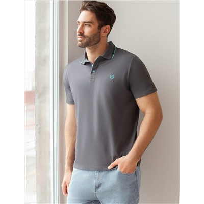 Футболка-поло из фактурного трикотажа