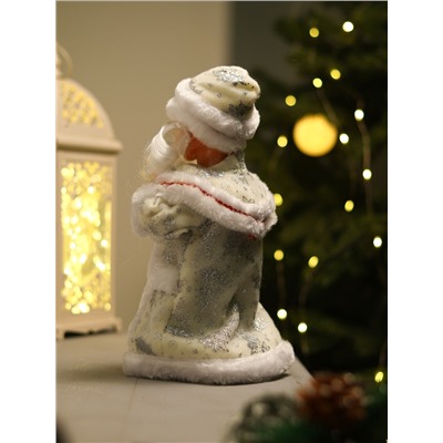 Дед Мороз под ёлку «Зимнее волшебство. С фонариком на посохе и узорами на шубке», двигается, 30 см, белый