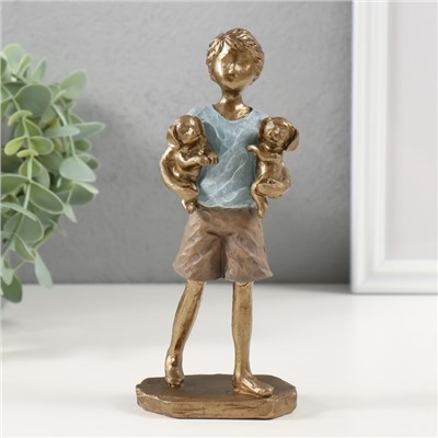 Фигурка полистоун «Мальчик со своими любимцами - щенками», 7.5×4.5×16.5 см