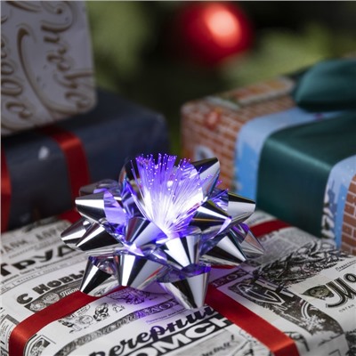 Светодиодная игрушка «Бант-звезда» 10 см, от батареек LR44×3, свечение мульти, серебристая