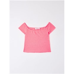 Укороченная футболка с открытыми плечами розовый