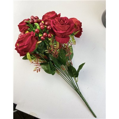 Букет шикарных бархатных Роз с Ягодами 50см 6 бутонов