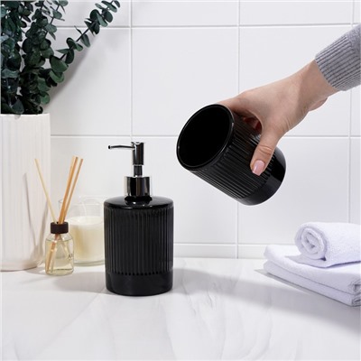 Набор аксессуаров для ванной комнаты «Лина», 2 предмета (дозатор для мыла, стакан), цвет чёрный