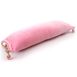 Подушка бархатная с кисточками розовая