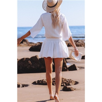 Белое пляжное мини-платье из жатой ткани с рукавом 3/4