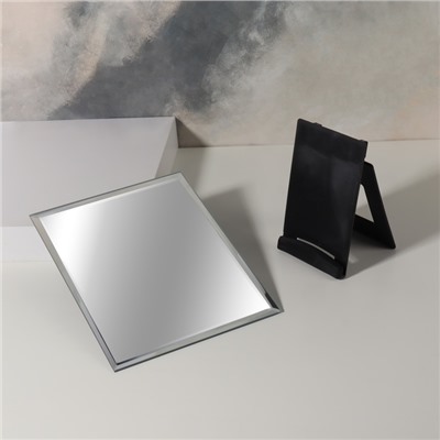 Зеркало настольное, зеркальная поверхность 15 × 19,8 см, цвет чёрный