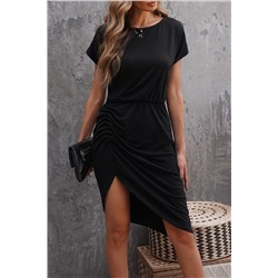 Черное асимметричное платье с боковыми сборками