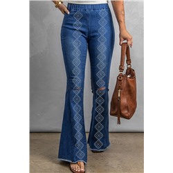 Синие джинсы-клеш с геометрическим принтом и разрезами