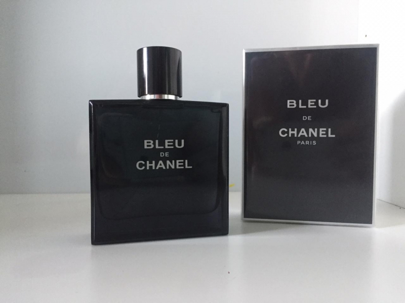 Блю де шанель мужские. Chanel bleu de Chanel 100 ml. Chanel bleu de Chanel men 100ml EDP. Chanel bleu de Chanel EDP (M) 100ml. Chanel bleu de Chanel EDT 100ml.