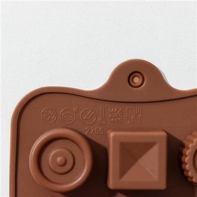 Форма для шоколада Доляна «Кружочки, квадратики», силикон, 21,5×10,4×1,5 см, 15 ячеек, цвет коричневый