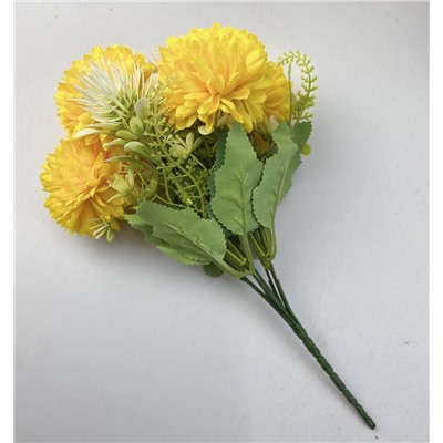 Хризантема желтая букет 4головы 35см с зеленью