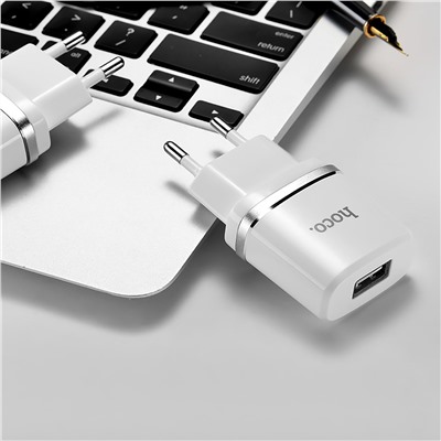 Адаптер Сетевой с кабелем Hoco C11 (повр. уп.) USB 1A/5W (USB/Lightning) (white)